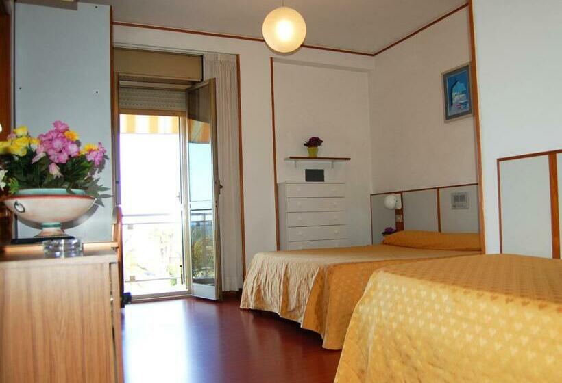 חדר סטנדרט לשלושה, Tassoni