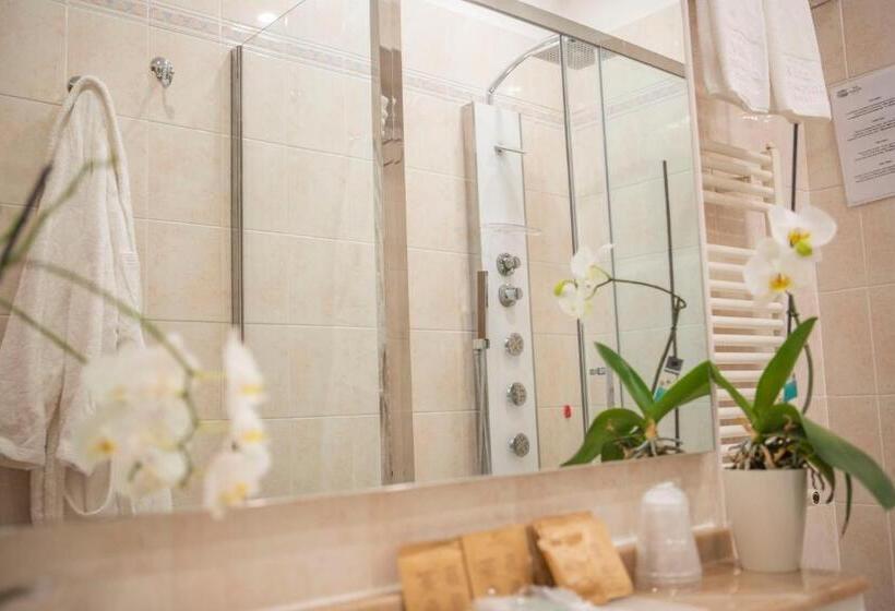 四人标准间, Villa Imperina