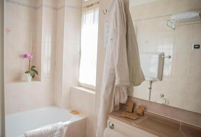 四人标准间, Villa Imperina