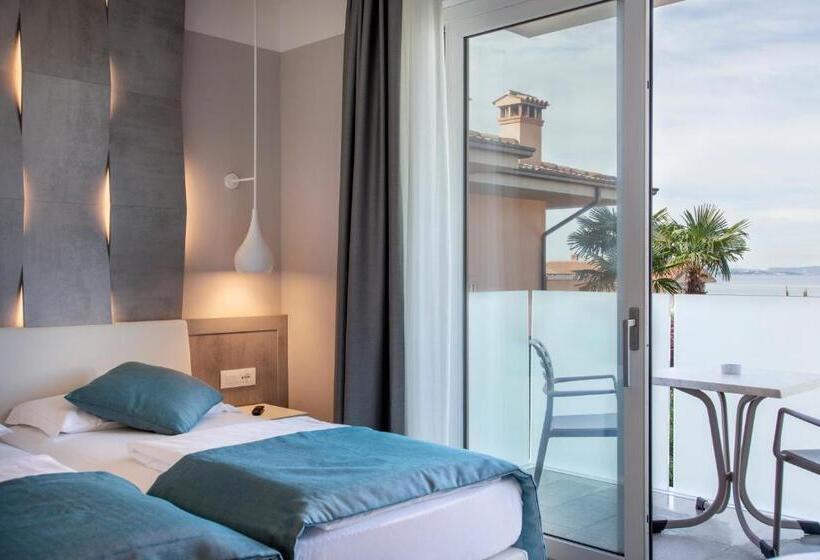 اتاق استاندارد با بالکن, Villa Olivo Resort 3s