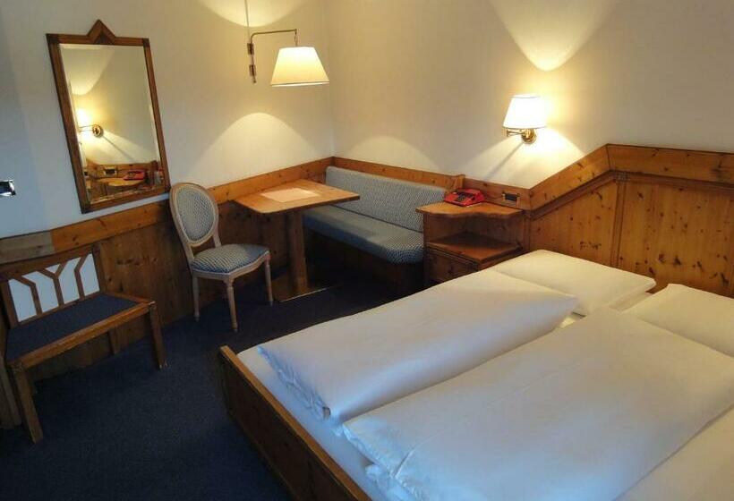 标准间带阳台, Zum Wolf