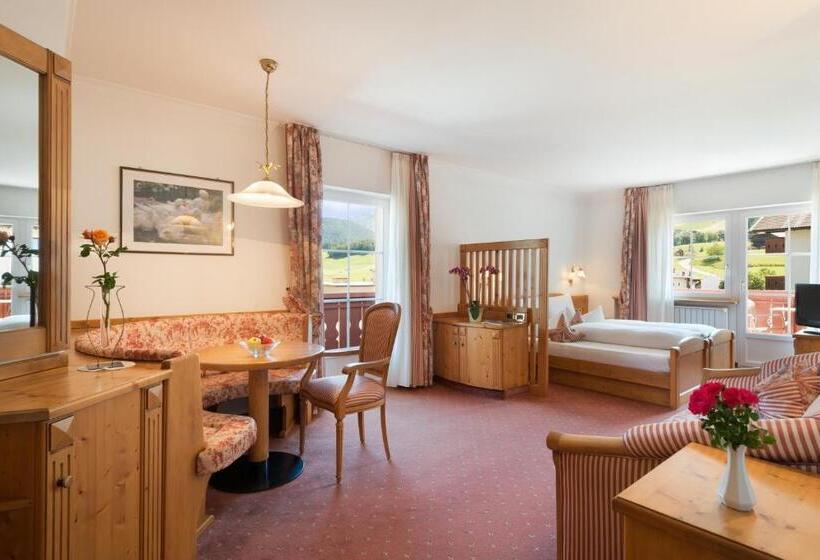 Comfort room with balcony, Zum Wolf