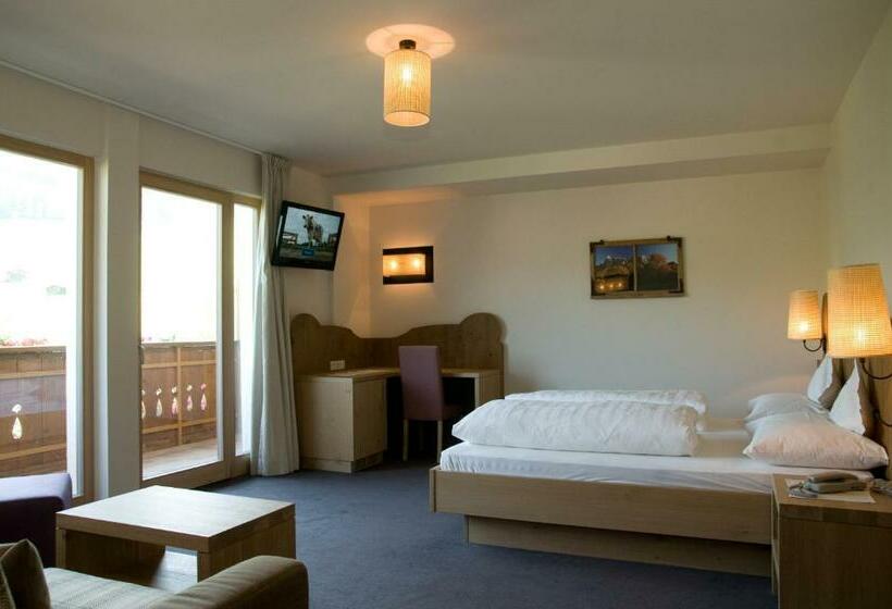 Полулюкс, Parc Hotel Tyrol