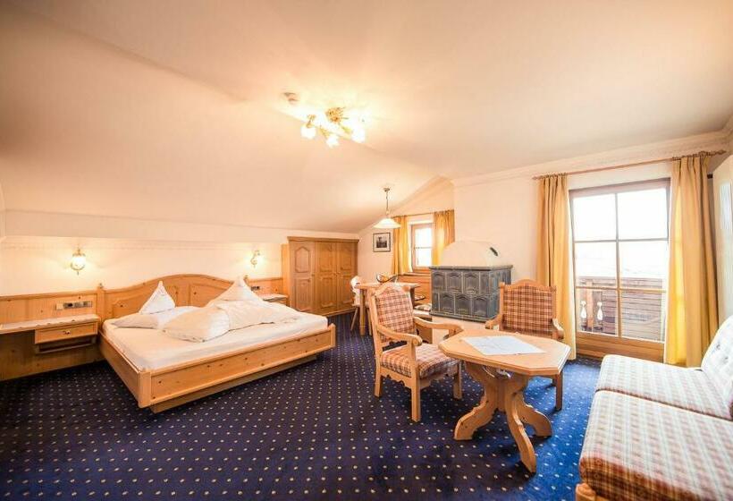 Полулюкс, Parc Hotel Tyrol