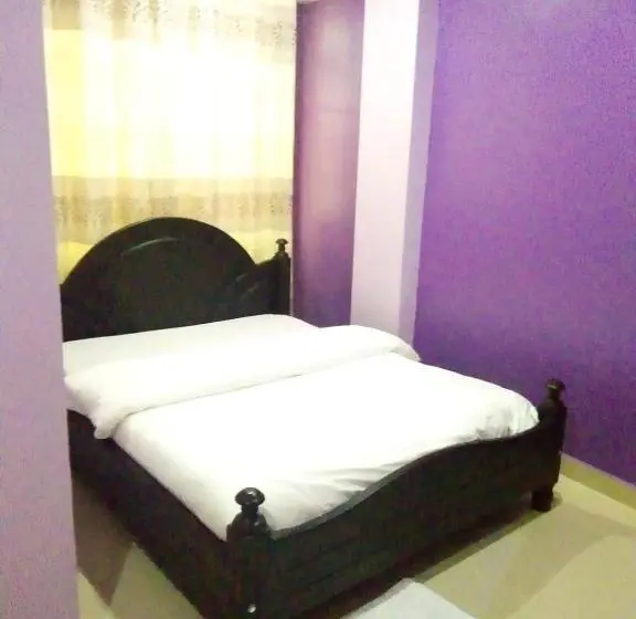 اتاق اکونومی یک تخته, Suzie Hotel Uganda Old Kampala