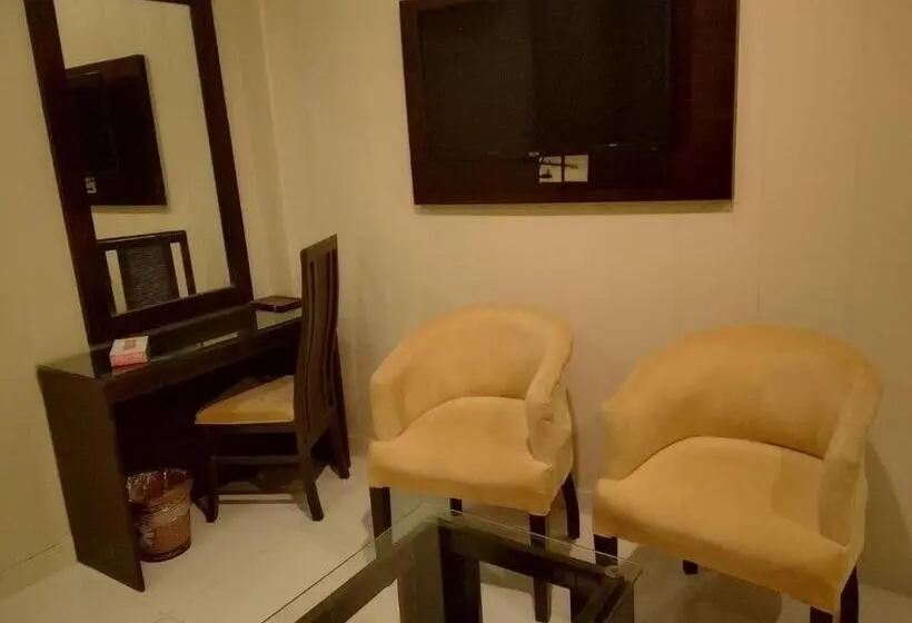 اتاق استاندارد, Javson Airport