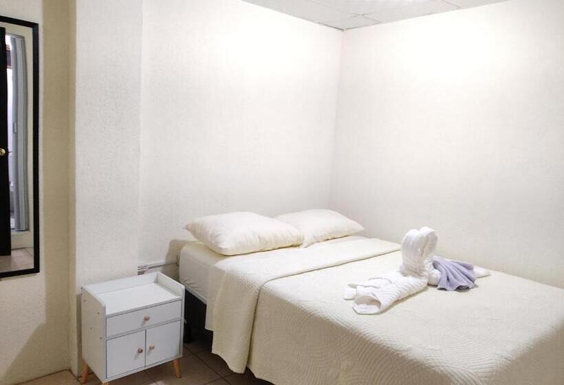 اتاق استاندارد, Blue Moon Hostel