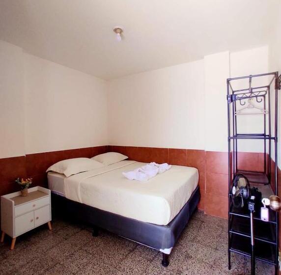 اتاق استاندارد, Blue Moon Hostel