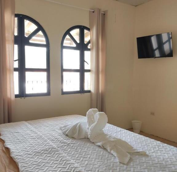 اتاق استاندارد با تخت بزرگ, Blue Moon Hostel