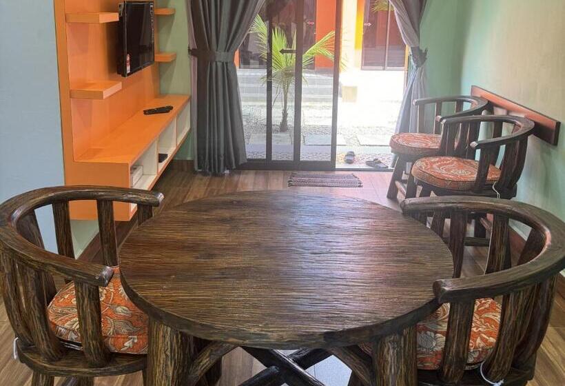 إستوديو قياسى, Capital O 90949 Pelangi Beach Resort Mersing