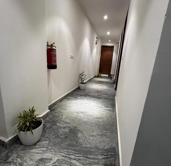 디럭스 룸, Ivory Inn New Delhi At Igi Airport