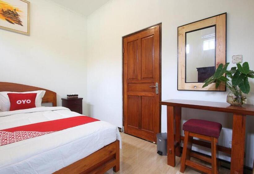 Люкс Повышенной Комфортности, Oyo 93789 Mbah Carik Homestay