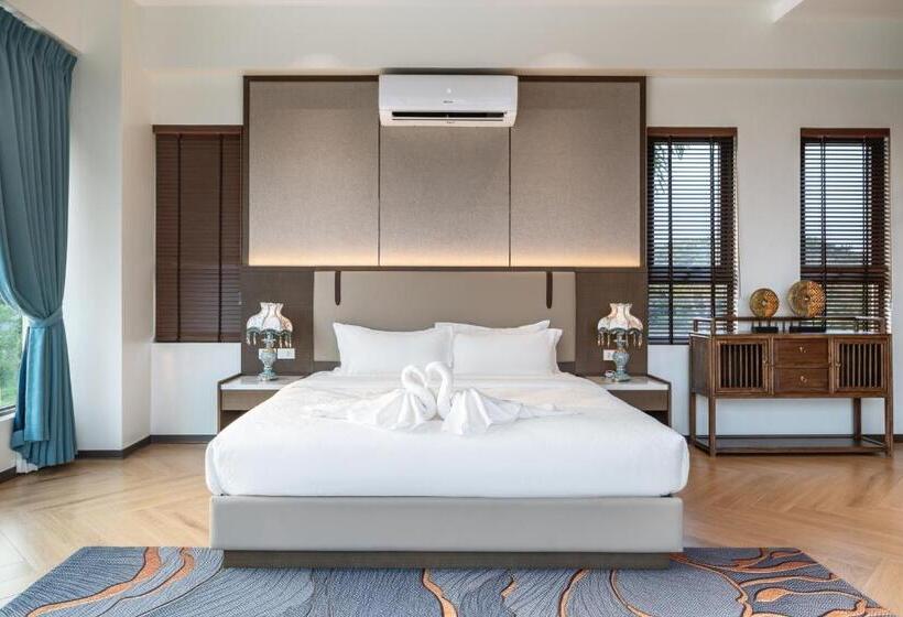 غرفة قياسية مطلّة علي حمام السباحة, Sun Diego Resort Pool Villa