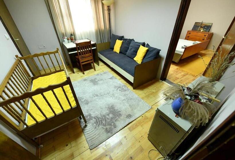 اتاق لوکس, Smestaj Simovic 2