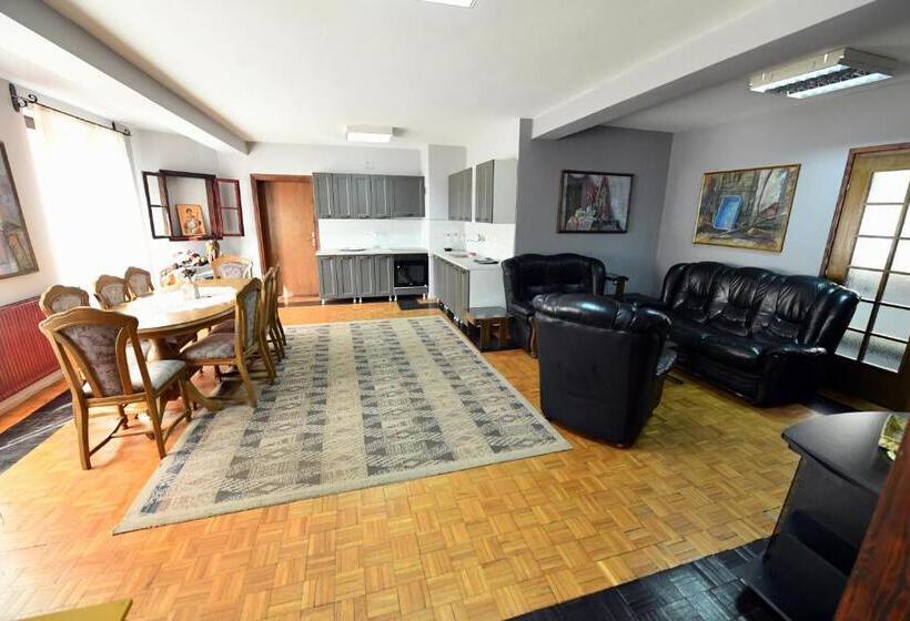 اتاق لوکس, Smestaj Simovic 2