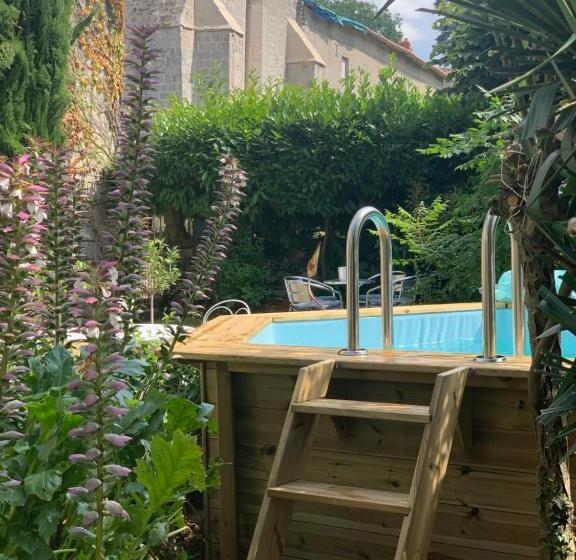 ガーデンビュースタンダードルーム, Maison D Hôtes De L Ancien Couvent Des Carmes