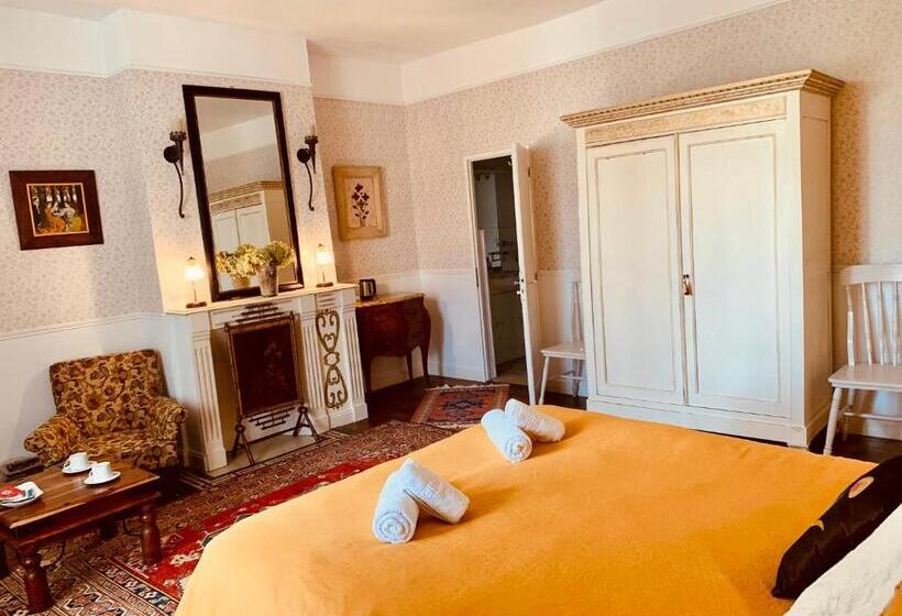 デラックストリプルルーム, Maison D Hôtes De L Ancien Couvent Des Carmes