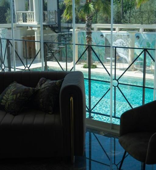 غرفة ديلوكس سرير كينج, Thalos Boutique Home