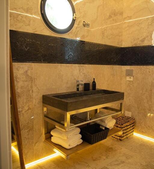 غرفة قياسية مطلّة علي الحديقة, Thalos Boutique Home