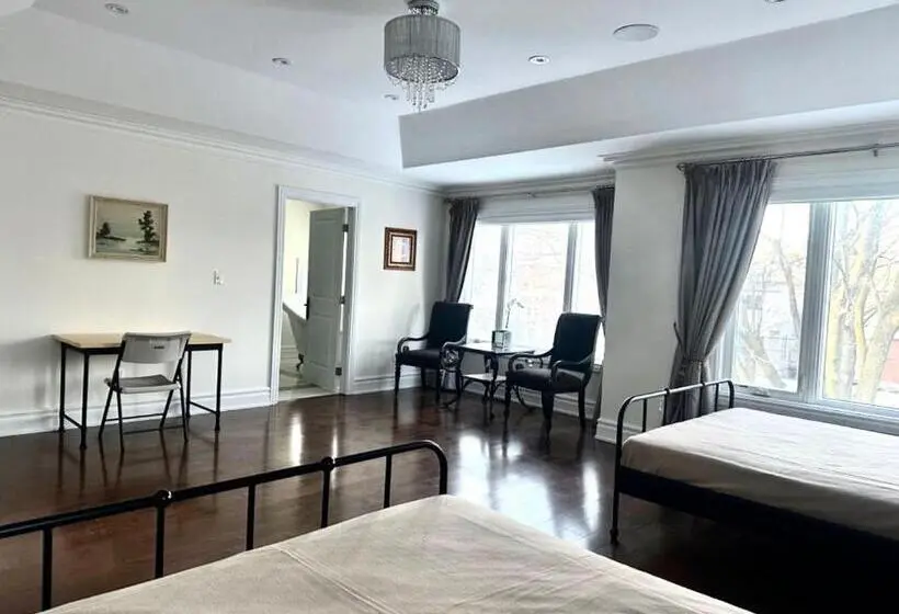 Standard Neljän Hengen Huone, Beautiful House Near North York Center