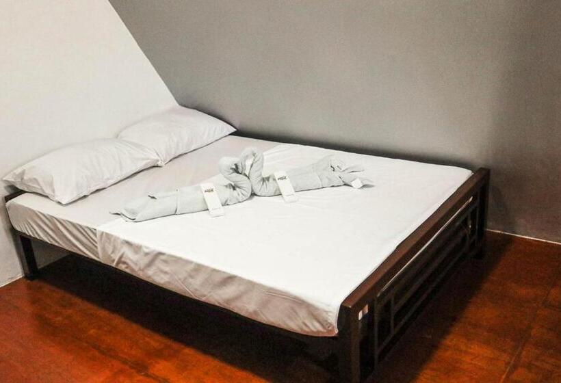 Семейный Номер, Dawal Lakeview Resort