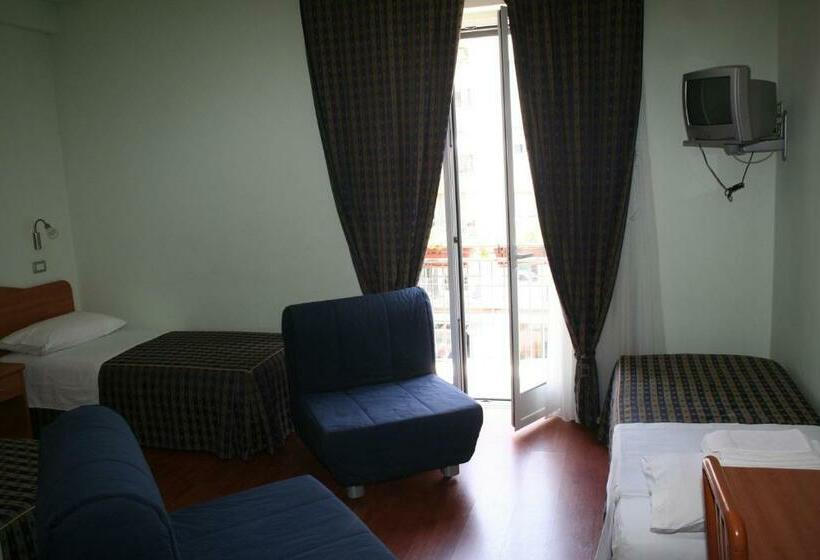Четырехместный Номер Стандарт, B&b Luna Blu