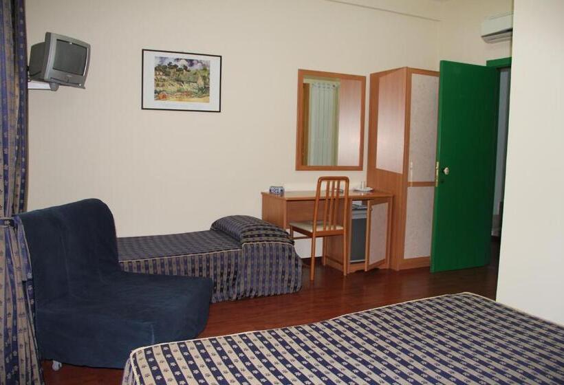 اتاق استاندارد چهار تخته, B&b Luna Blu