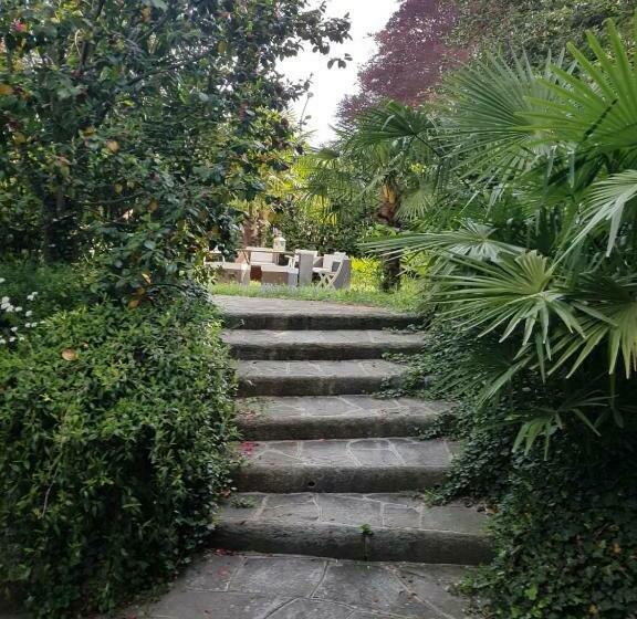 اتاق استاندارد سه تخته با چشمانداز باغ, Villa Adriana Varese