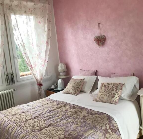 اتاق استاندارد با بالکن, Villa Adriana Varese