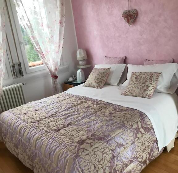 اتاق استاندارد با بالکن, Villa Adriana Varese