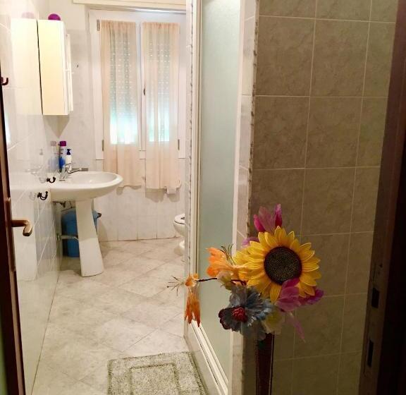 Standard Room, Catalan Room S