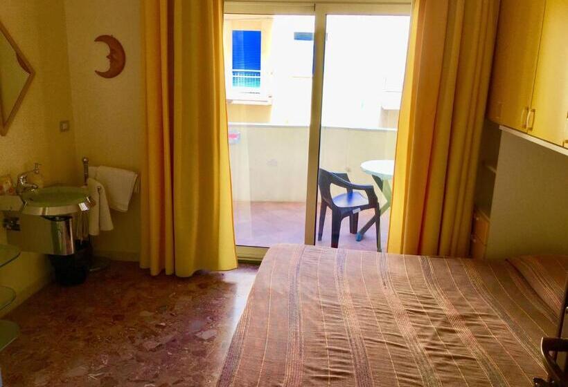 Standard Room, Catalan Room S