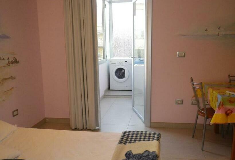 استودیوی استاندارد, Elisart Guest House