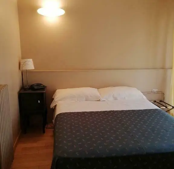 コンフォートシングルルーム, Corso Alaxi Hotels