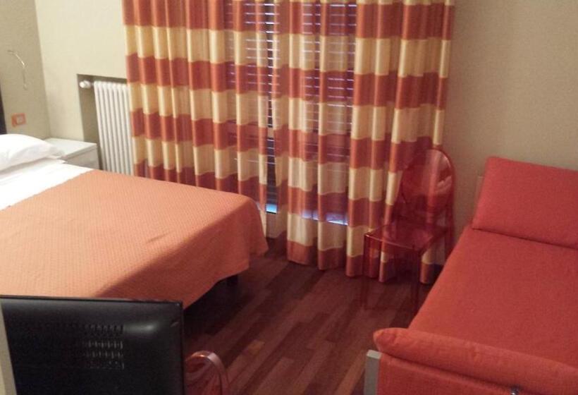 חדר סופריור לשלושה, Corso Alaxi Hotels