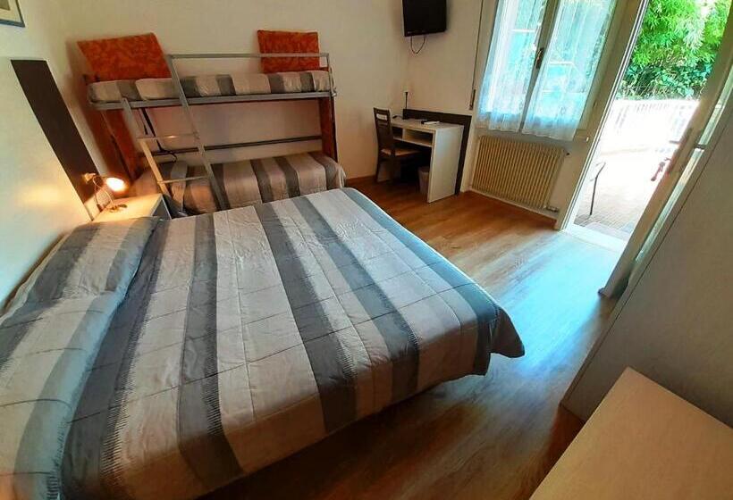 اتاق کلاسیک چهارنفره, Al Molino