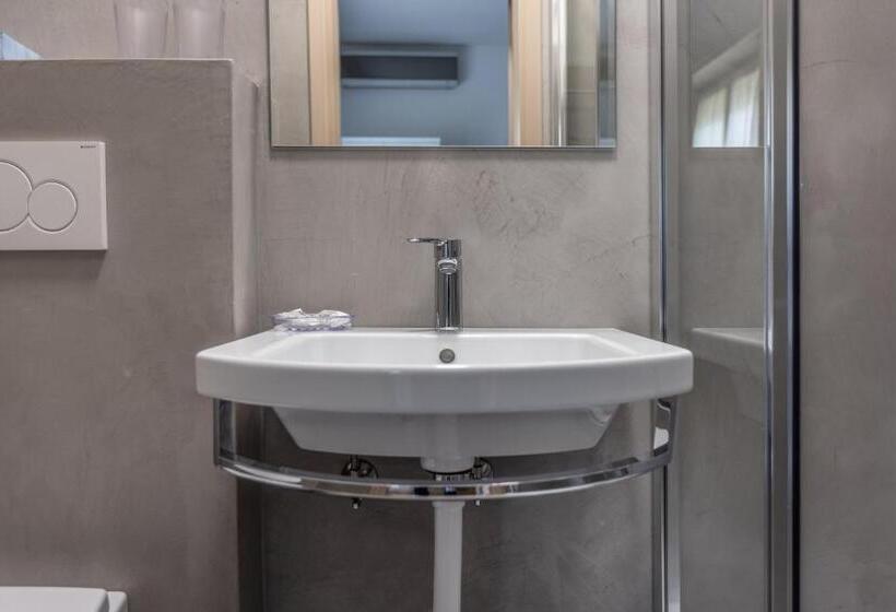 اتاق استاندارد با چشم‌انداز کوهستان, Al Molino