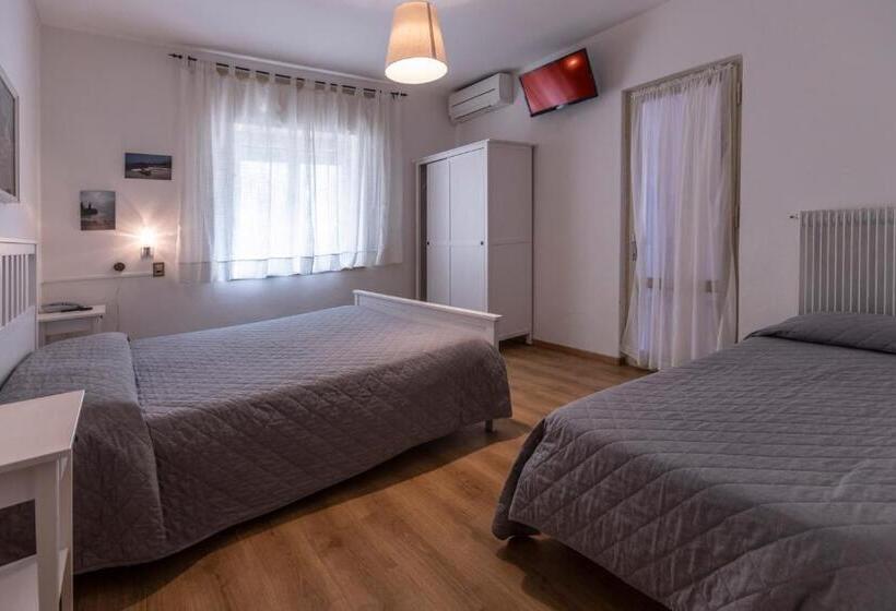 اتاق سوپریور چهار تخته, Al Molino