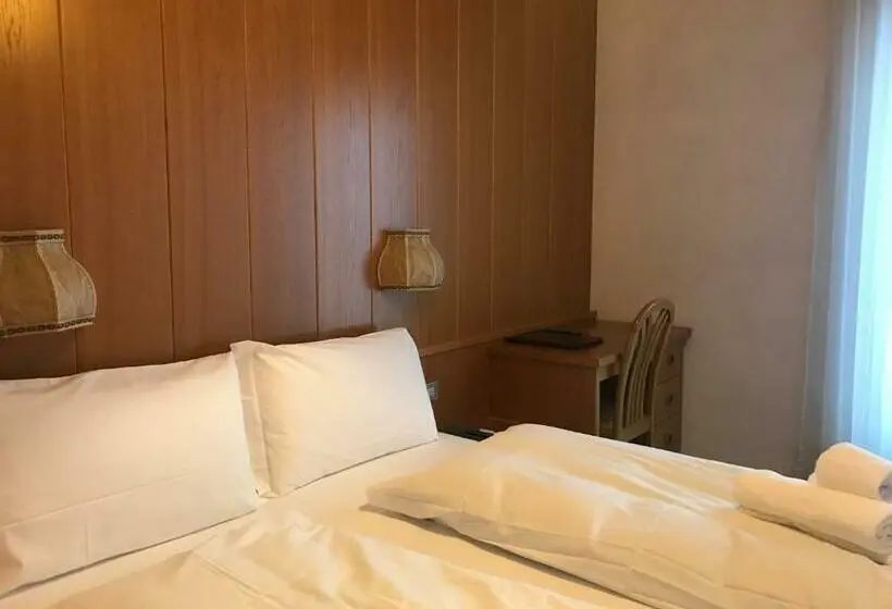 اتاق استاندارد یک نفره, Al Piccolo