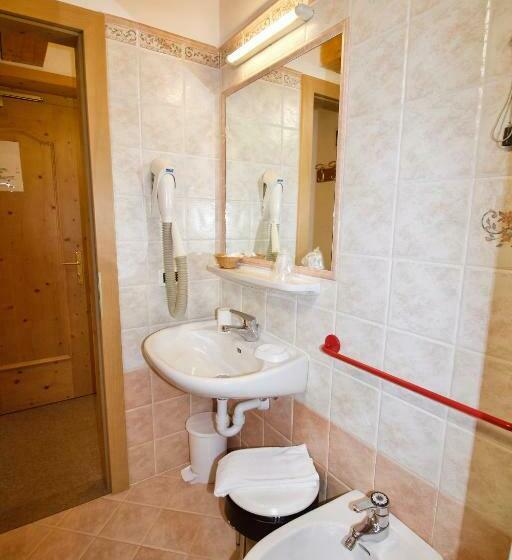 غرفة قياسية فردية, Al Piccolo