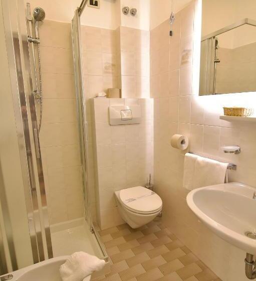 غرفة قياسية مطلة على الجبل, Al Piccolo