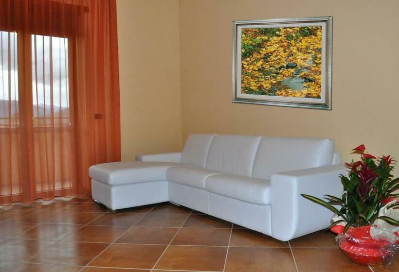 شقة غرفة واحدة, Mingone Hotel Ristorante