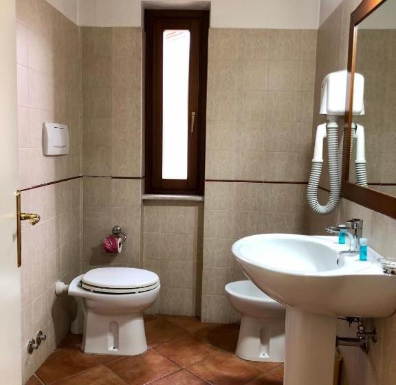 غرفة قياسية رباعية, Mingone Hotel Ristorante