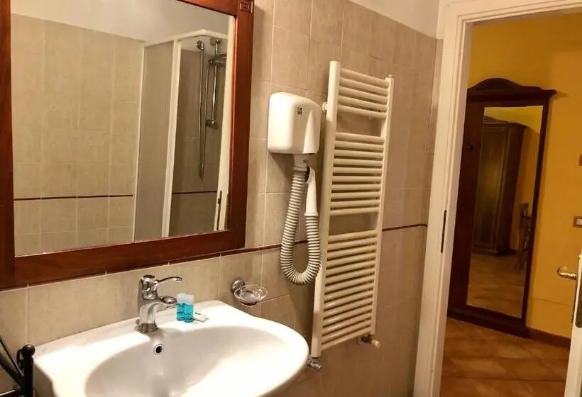 Standard Kolmen Hengen Huone, Mingone Hotel Ristorante
