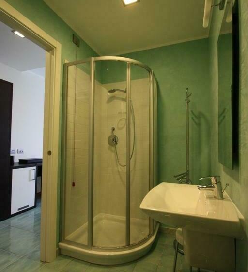 스탠다드 트리플 룸, Bagni Arcobaleno