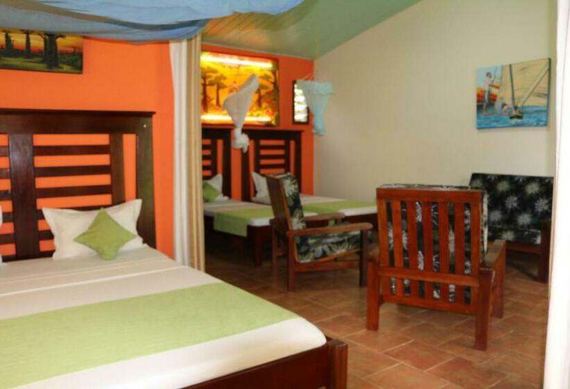 בונגלו משפחתי, De La Baie