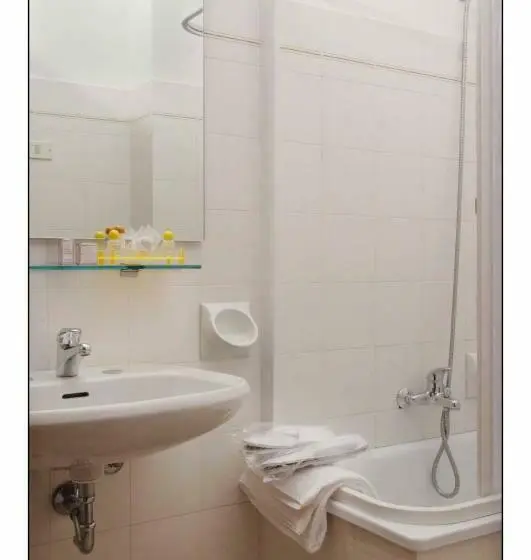 Standard-huone, Due Torri