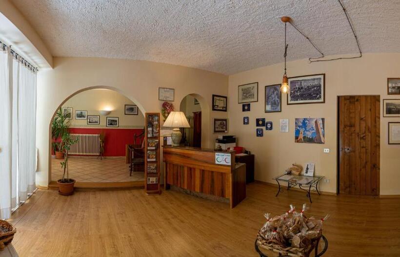 标准间带山景, Due Torri