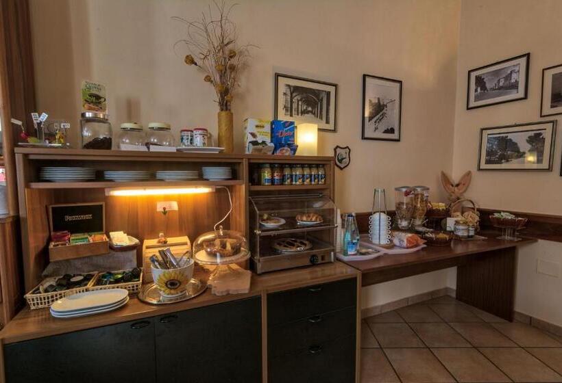 标准单人间, Due Torri