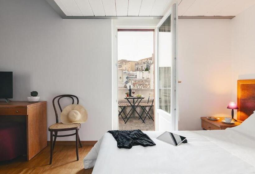 جناح جونيور مزوَّد بشرفة, Il Borgo Ritrovato   Albergo Diffuso